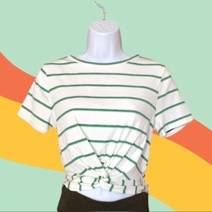 Gaze Twist Front Crop Top